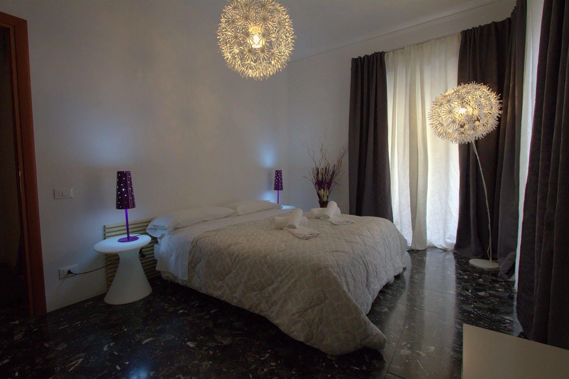 Forever Rooms Verona Exteriör bild